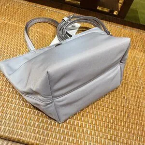 定番★Tory Burch Nylon Mini Tote 167913 軽量 定番☆Tory Burch Nylon Mini Tote 167913 軽量 ショルダー